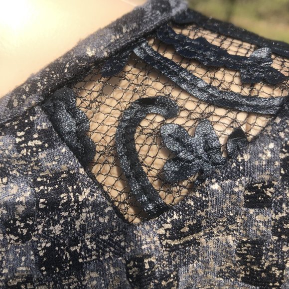 MCM Maternity Pregnancy Short Sleeve Blouse Excellent Cond Made in Canada Size M - Picture 4 of 8